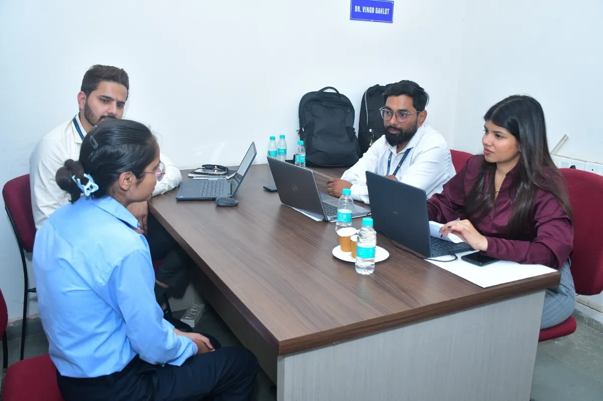 Job Fair Gallery Image